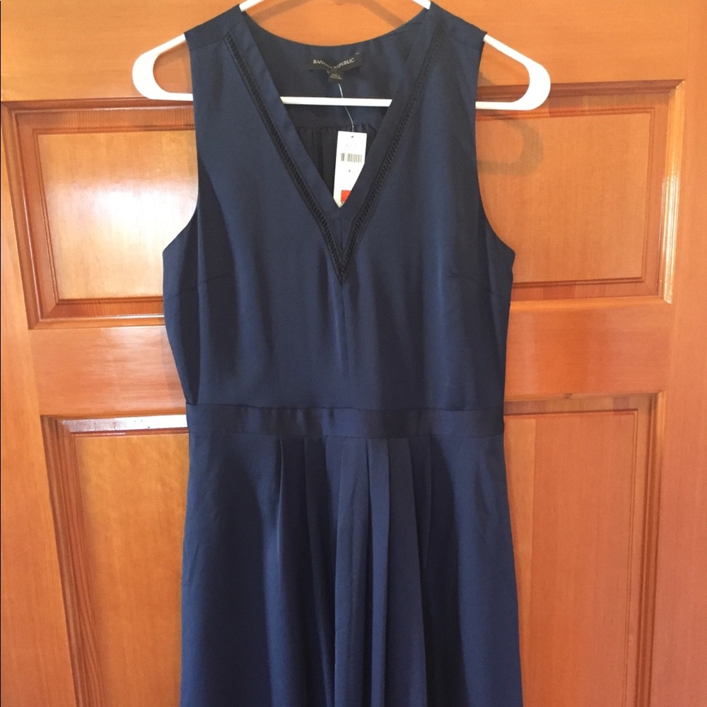 Navy midi dress, with pockets!
